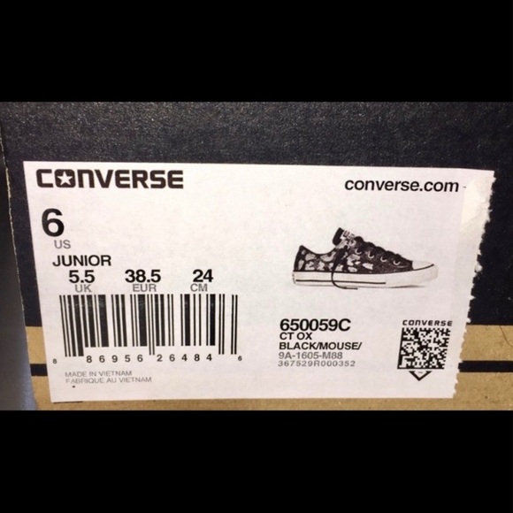 Converse Black & White Low Top Sneakers - Picture 6 of 6